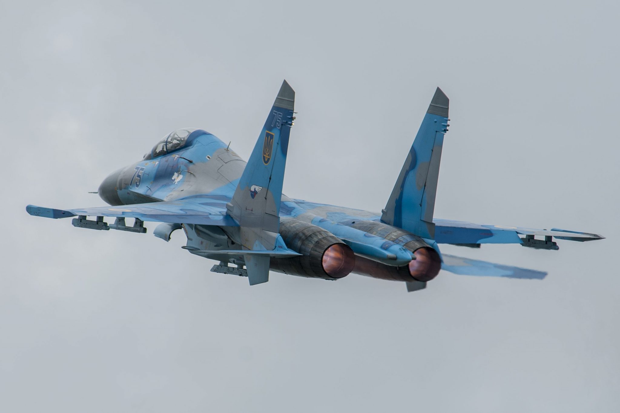 SU27